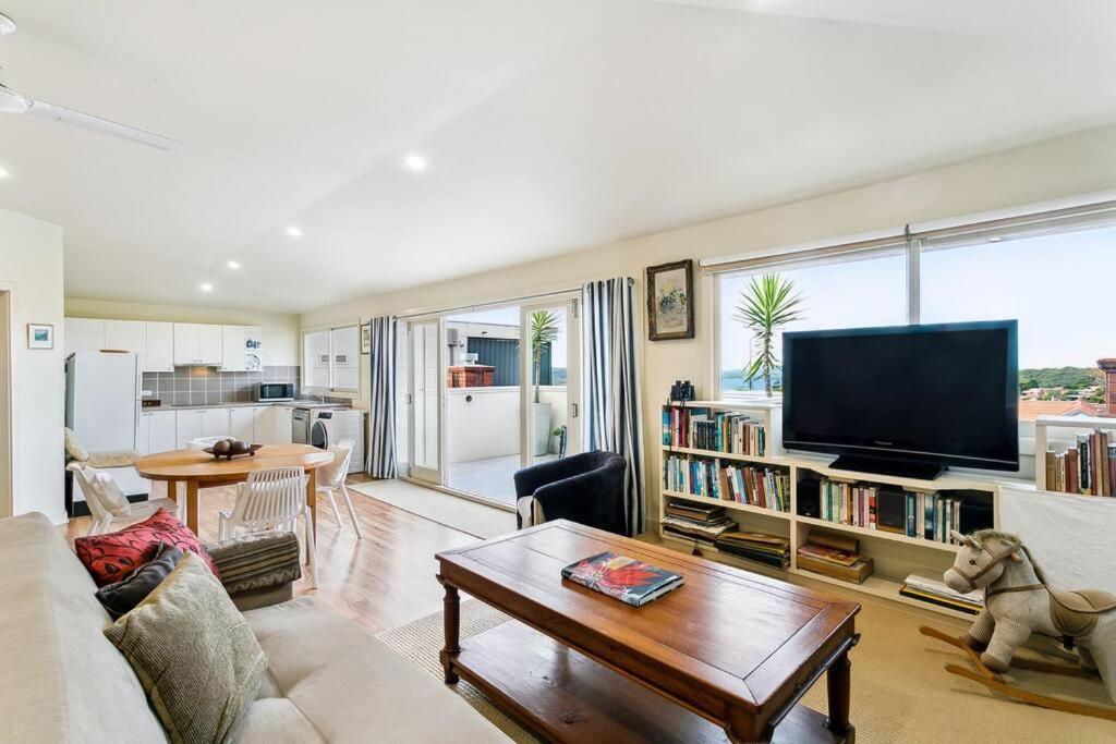 Mus14 - 2 Bedroom - Muston Street, Mosman Apartment Sydney
